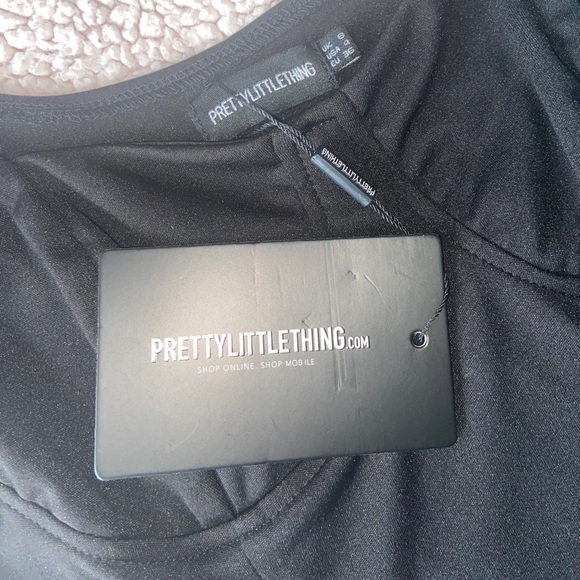 NWT PrettyLittleThing Bodycon Dress - Picture 3 of 3